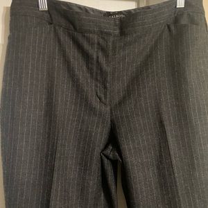 NICE! Talbots~Women’s Gray pants~slacks~sz 12P